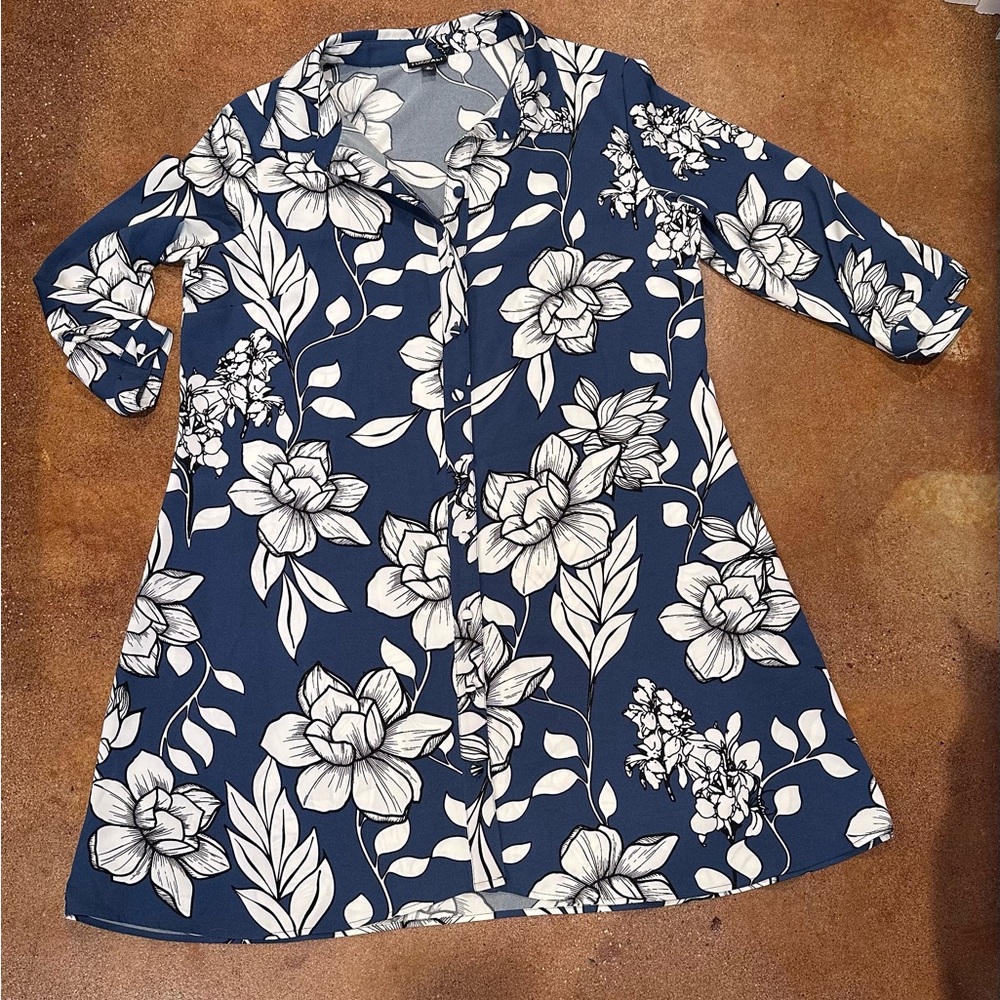 Roz & Ali Shirt Dress Button-up Shift Dress / duster jacket Blue Floral XL